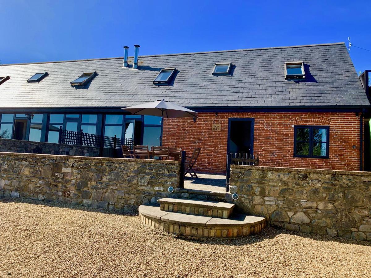 רייד Little Upton Farm Cottages מראה חיצוני תמונה