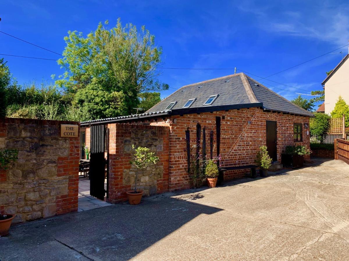 רייד Little Upton Farm Cottages מראה חיצוני תמונה