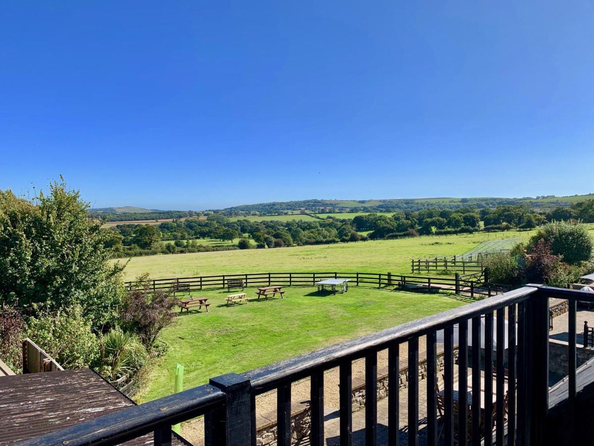 רייד Little Upton Farm Cottages מראה חיצוני תמונה