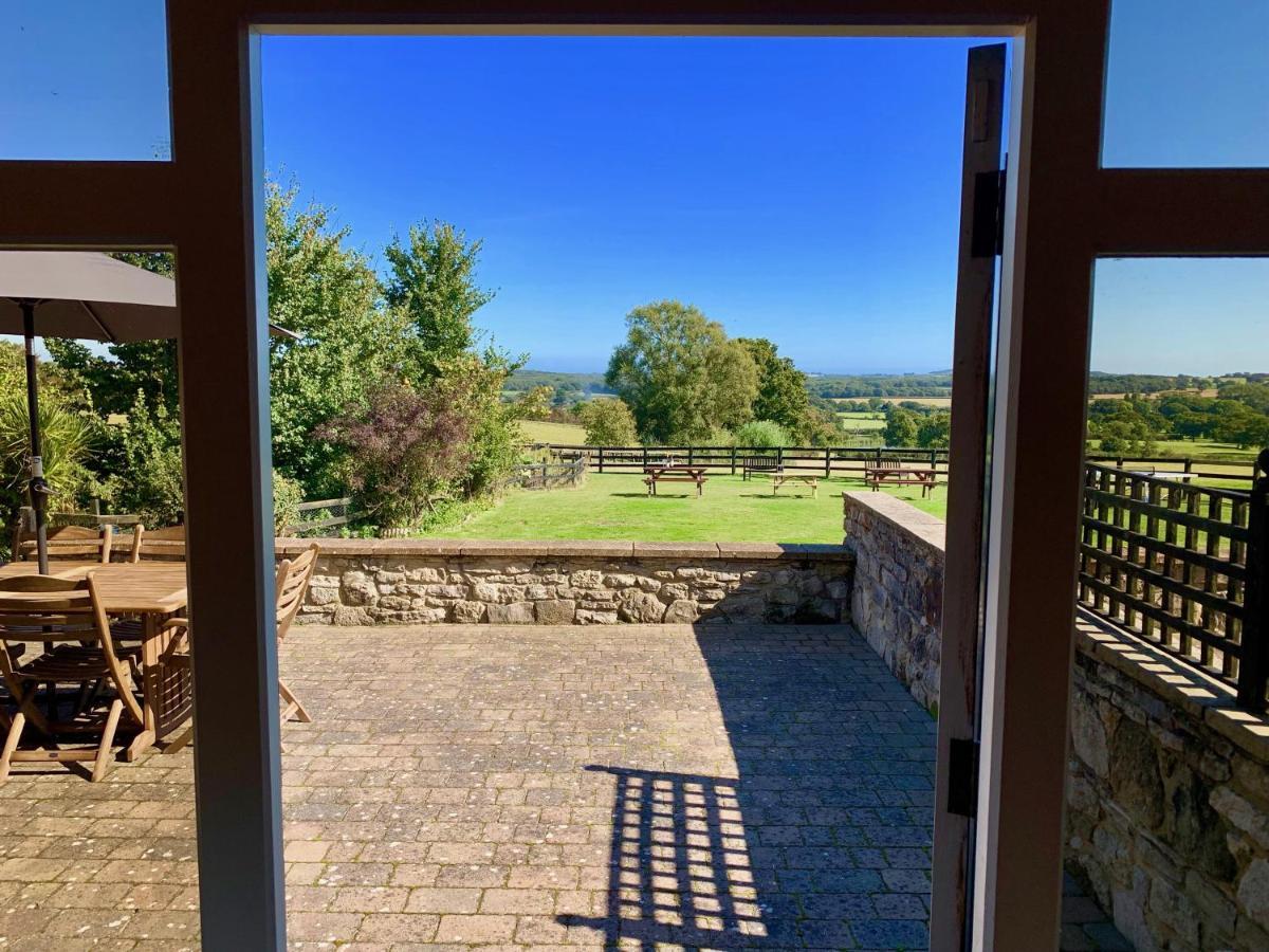 רייד Little Upton Farm Cottages מראה חיצוני תמונה