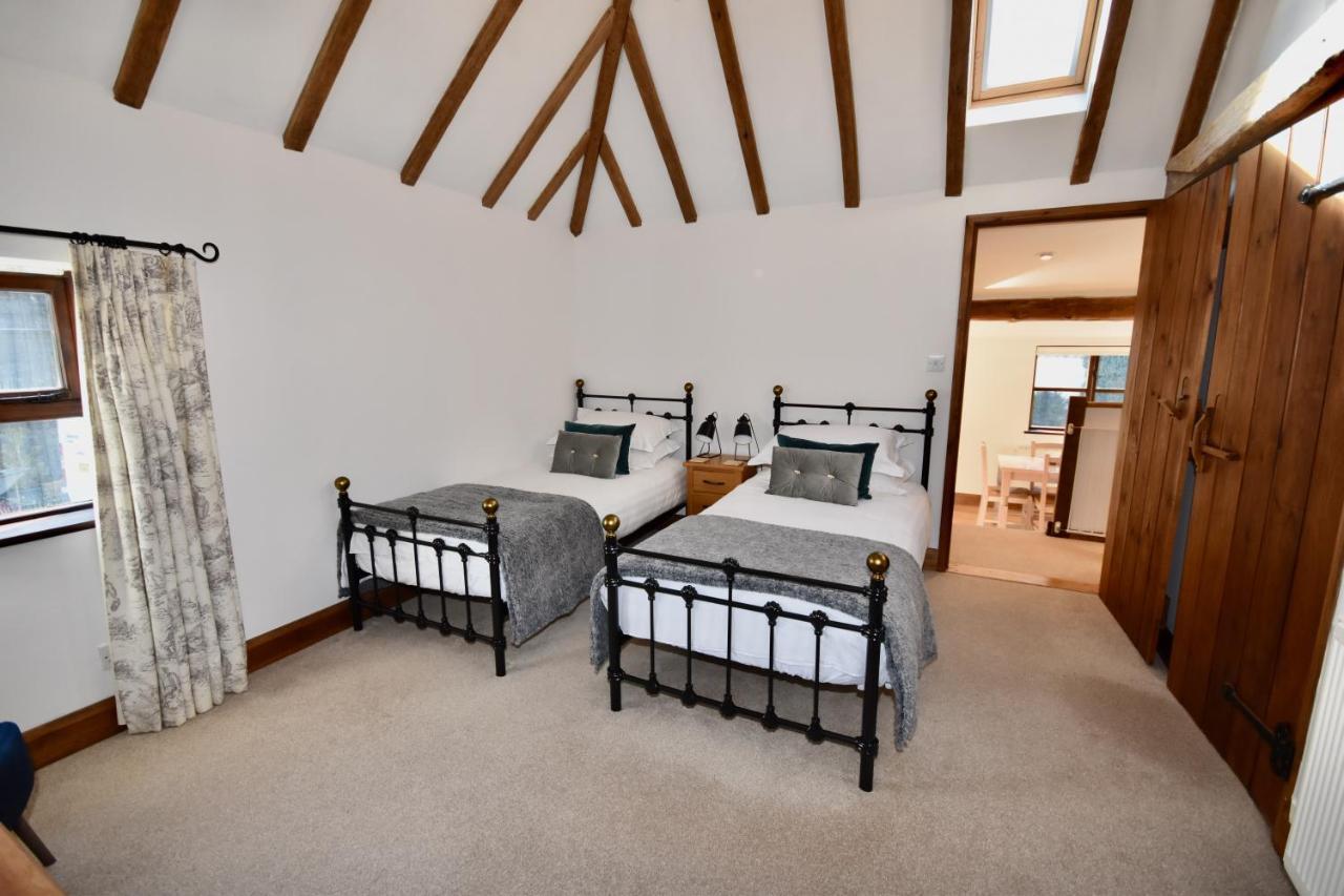 רייד Little Upton Farm Cottages מראה חיצוני תמונה