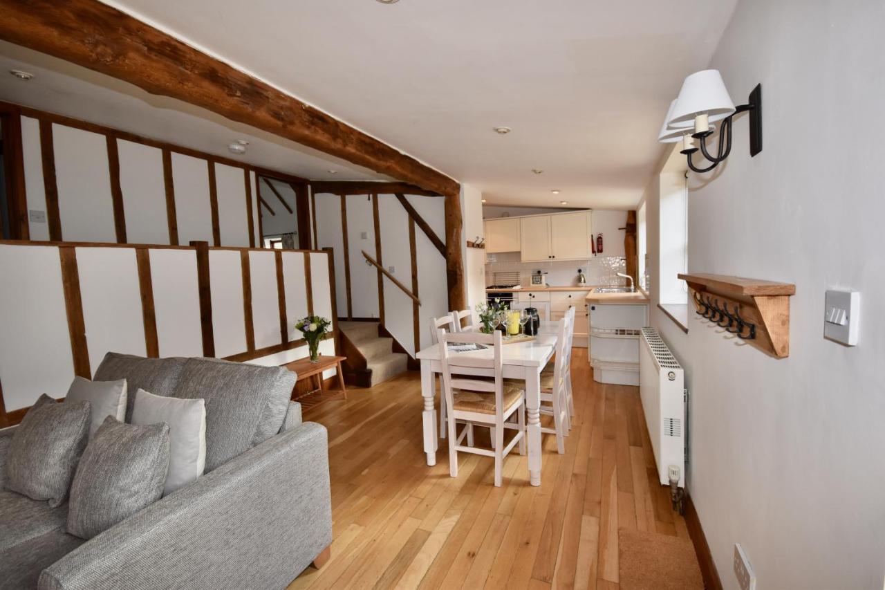 רייד Little Upton Farm Cottages מראה חיצוני תמונה