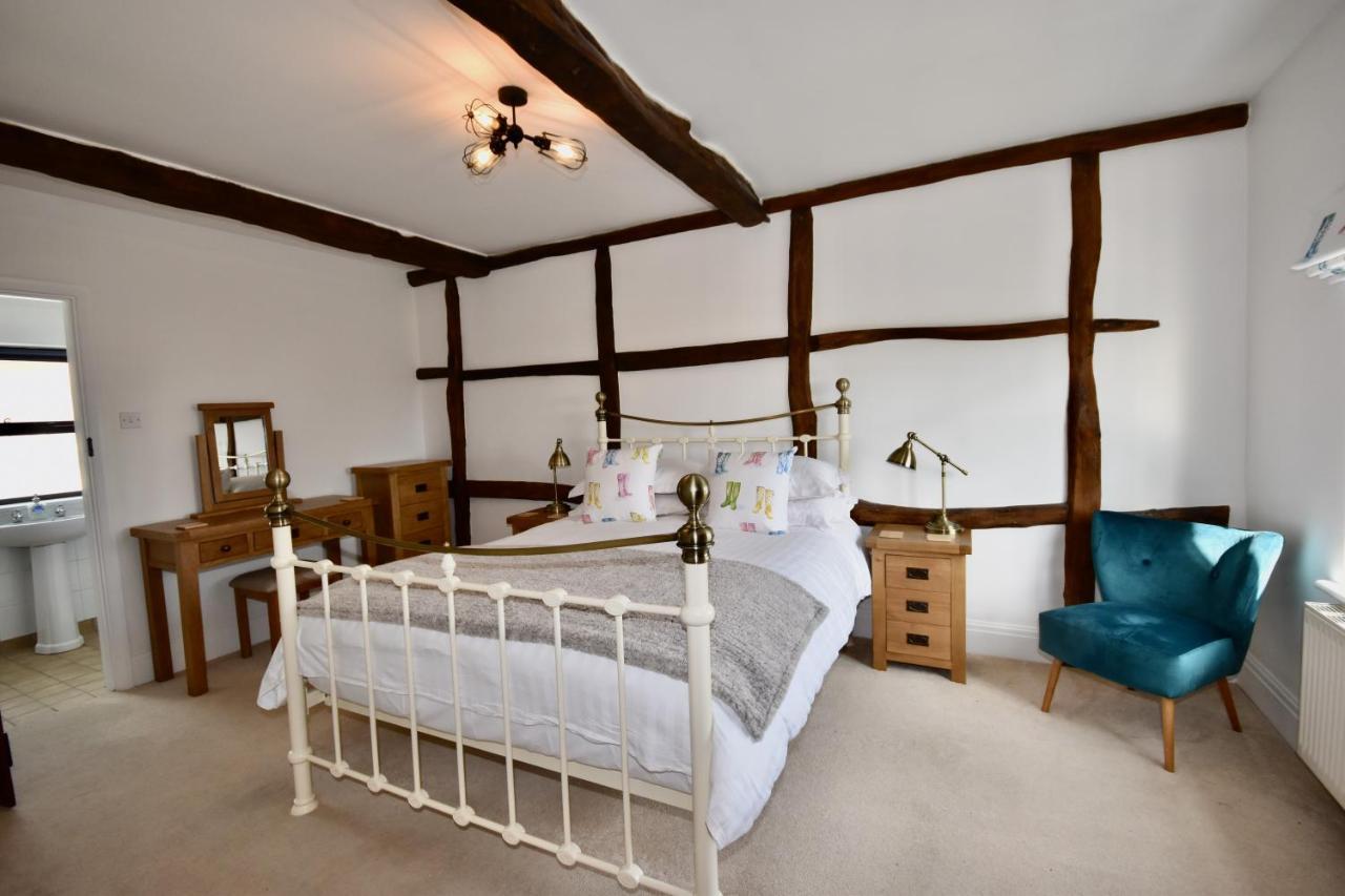 רייד Little Upton Farm Cottages מראה חיצוני תמונה