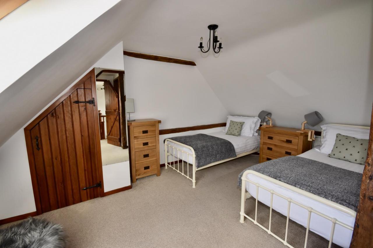 רייד Little Upton Farm Cottages מראה חיצוני תמונה