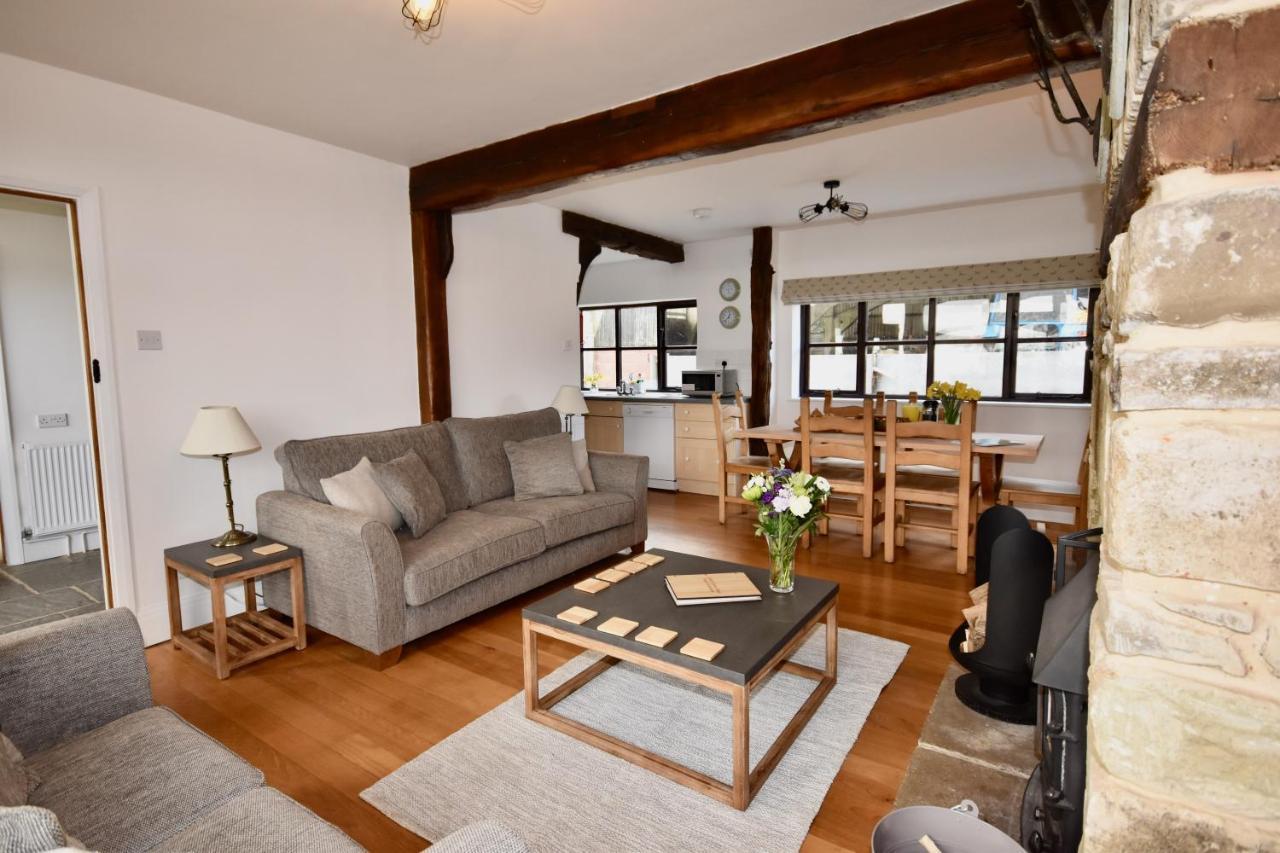 רייד Little Upton Farm Cottages מראה חיצוני תמונה