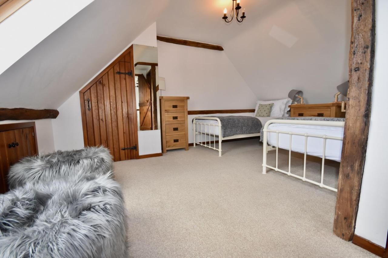 רייד Little Upton Farm Cottages מראה חיצוני תמונה
